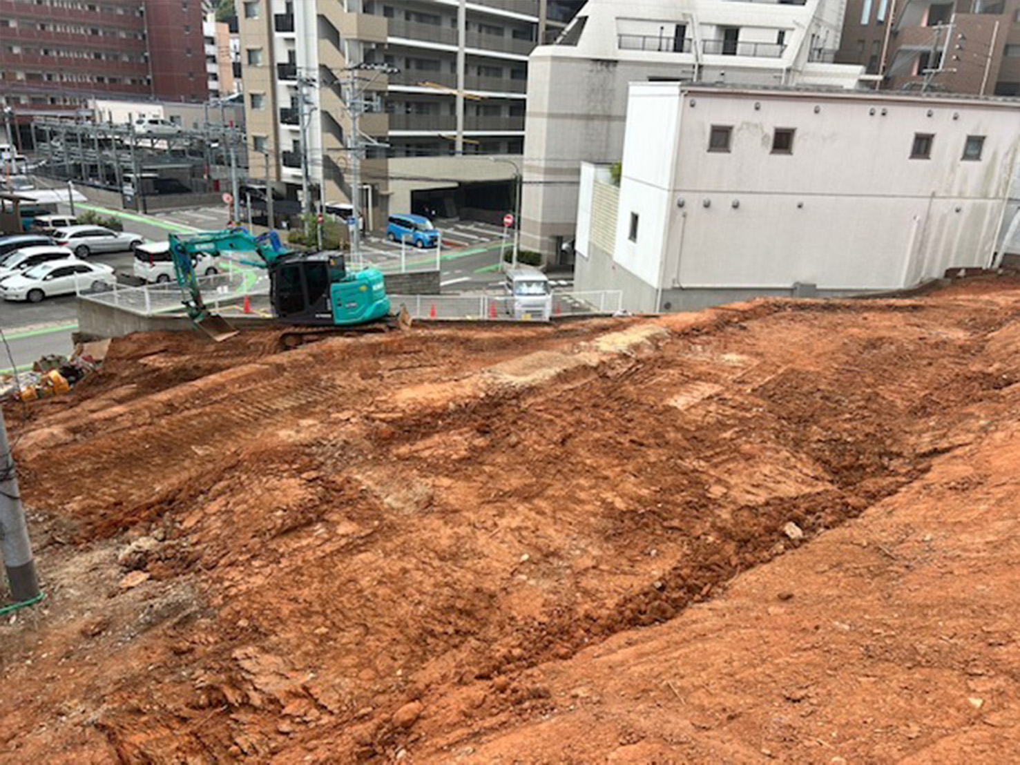 中央区樹木伐採・抜根造成工事